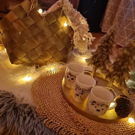 Vikendica Pahuljica