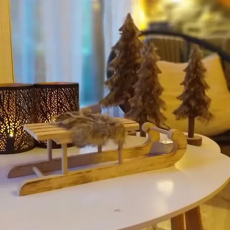 Vikendica Pahuljica Holiday home *