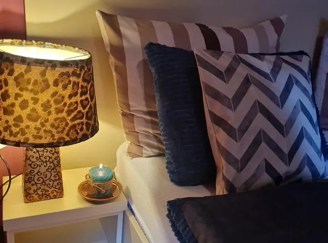 Vikendica Pahuljica * Risovac